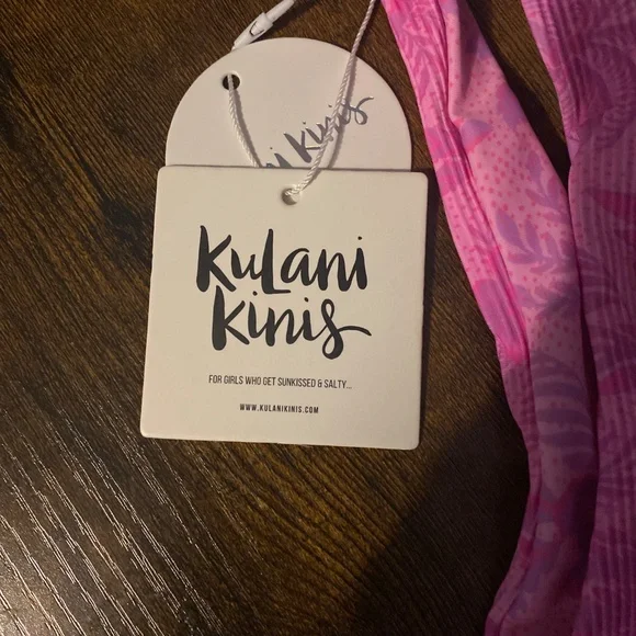 Kulani Kinis Bikini Top- NWT - Picture 2 of 3